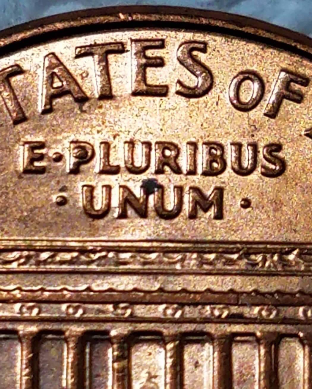 2007-P-Lincoln-Additional-Dot-Inside-Letter-